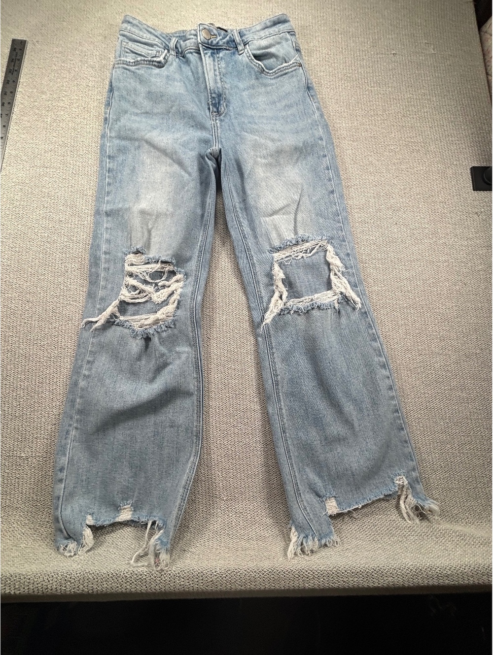 Wild Oak Boutique x Risen Jeans Light Wash Distressed Raw Hem Jeans Size 11/30